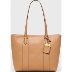Dkny torebka skórzana R22ARS78 kolor brązowy. Brązowe shopper bag DKNY, bez wzorów, na ramię, bez dodatków. Za 1,389.90 zł.
