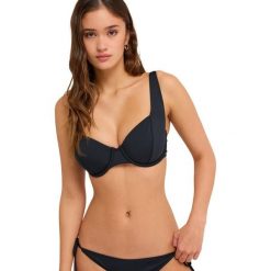 Stanik bikini D-cup dla Kobiety BEACH CLASSICS Czarny. Czarne bikini Roxy, bez wzorów, z elastanu. W wyprzedaży za 113.99 zł.