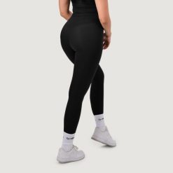 Legginsy damskie fitness z wysokim stanem czarne NEO. Czarne legginsy GYMBEAM, bez wzorów, z elastanu, długie. Za 112.90 zł.