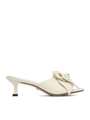 GINO ROSSI Klapki CEO-ROSE-LT2220-1 Biały. Białe klapki Gino Rossi, bez wzorów, ze skóry, bez obcasa, bez zapięcia. Za 379.99 zł.