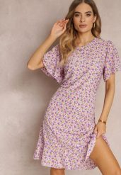 Fioletowa Sukienka Midi o Pudełkowym Kroju w Kwiaty Kimbr. Fioletowe sukienki Renee, l, bez wzorów, bez kołnierzyka, bez ramiączek, midi. W wyprzedaży za 39.99 zł.