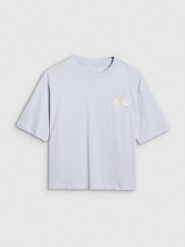 4F T-shirt oversize z nadrukiem damski - niebieski M. Niebieskie t-shirty 4f, m, bez wzorów, z bawełny, klasyczne, bez kołnierzyka, bez ramiączek. W wyprzedaży za 39.99 zł.