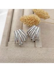 Nakkash Kolczyki-wkrętki z cyrkoniami rozmiar: onesize. Szare kolczyki Nakkash, z cyrkonią, z mosiądzu. Za 87.81 zł.