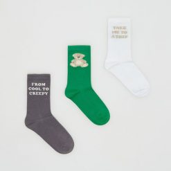 Długie skarpety 3 pack - Szary. Szare skarpetki Reserved, bez wzorów. W wyprzedaży za 19.99 zł.