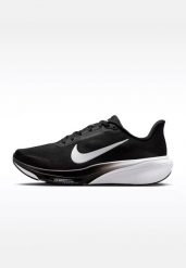 Buty do biegania Nike Pegasus 42 Czarny/Biały. Białe buty do biegania Nike, bez wzorów, z gumy, bez zapięcia, do biegania. Za 711.20 zł.