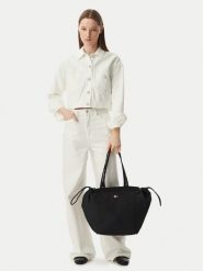 Tommy Jeans Torebka Tjw Ess Daily Tote AW0AW18771 Czarny. Czarne torebki klasyczne Tommy Jeans, bez wzorów, z jeansu, bez dodatków. Za 329.99 zł.