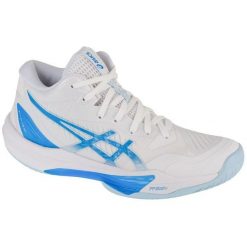 Buty do siatkówki Asics Sky Elite Ff Mt 3 1052A076-103 Białe. Białe buty treningowe bez wzorów, bez zapięcia, do siatkówki. Za 914.26 zł.