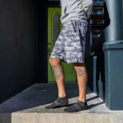 Skarpetki Injinji Lightweight No-Show. Czarne skarpetki Injinji, bez wzorów. Za 132.00 zł.