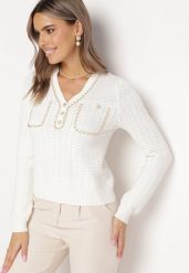 Biały Sweter w Stylu Retro z Ozdobnym Łańcuszkiem Elioraca. Białe swetry Born2be, na zimę, bez wzorów, retro, bez ramiączek. W wyprzedaży za 50.99 zł.