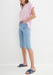 Bermudy dżinsowe ze stretchem. Niebieskie jeansy bonprix, bez wzorów, z jeansu. Za 79.99 zł.