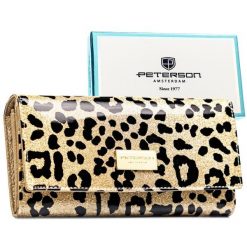 Złoty, duży portfel damski ze skóry ekologicznej i naturalnej w cętki, zamykany zatrzaskiem - Peterson. Żółte portfele Peterson, bez wzorów, ze skóry ekologicznej. Za 139.99 zł.