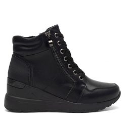 Trzewiki Clara Barson. Czarne botki Clara Barson, bez wzorów, bez obcasa, na koturnie, bez zapięcia. Za 139.99 zł.