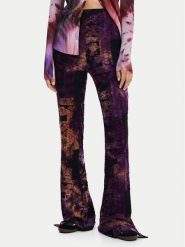 Desigual Spodnie materiałowe Lua 24WWPK05 Fioletowy Slim Fit. Fioletowe spodnie materiałowe Desigual, bez wzorów, z materiału. Za 229.99 zł.