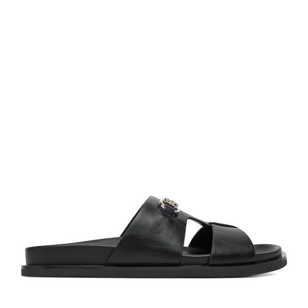 Klapki Nine West. Czarne klapki Nine West, bez wzorów, bez obcasa, bez zapięcia. Za 169.99 zł.