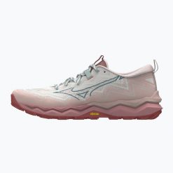 Buty do biegania damskie Mizuno Wave Daichi 9. Czerwone buty do biegania Mizuno, bez wzorów, z materiału, bez zapięcia, do biegania, mizuno wave. Za 479.99 zł.