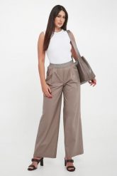 Top damski prążkowany PESERICO. Topy Peserico, bez wzorów, prążkowane, bez kołnierzyka, bez ramiączek. Za 1,059.00 zł.