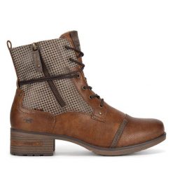 Botki Mustang. Brązowe botki Mustang, bez wzorów, bez obcasa, na płaskiej podeszwie, bez zapięcia. Za 279.99 zł.