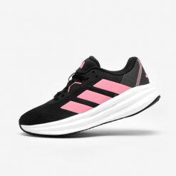 Buty do biegania damskie ADIDAS Galaxy 7. Czarne buty do biegania adidas, bez wzorów, z kauczuku, bez zapięcia, do biegania. W wyprzedaży za 169.99 zł.
