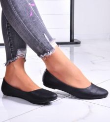 Modne damskie balerinki na wiosnę Czarne /C5-2 11016 S182/ 40. Czarne baleriny NoName, bez wzorów, bez obcasa, bez zapięcia. Za 24.90 zł.