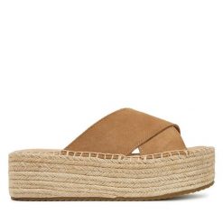 Espadryle DeeZee. Brązowe espadryle DeeZee, bez wzorów, bez obcasa. Za 159.99 zł.