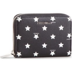 Duży Portfel Damski COCCINELLE - DW2 Mettallic Star Print E2 DW2 11 02 01 Multic/Noir M25. Czarne portfele Coccinelle, ze skóry. Za 499.90 zł.