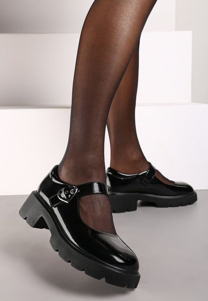 Czarne Lakierowane Półbuty w Stylu Mary Jane ze Skórzaną Wkładką Tinave. Czarne półbuty wsuwane Born2be, bez wzorów, z dzianiny, biznesowe, bez obcasa, na obcasie. Za 64.99 zł.