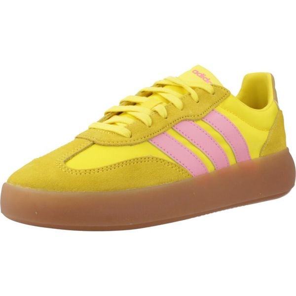 Buty ADIDAS BARREDA DECODE Żółty. Żółte trekkingi adidas, bez wzorów, ze skóry, bez zapięcia, trekkingowe. Za 403.50 zł.