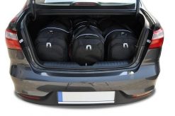Torby Do Bagażnika Kia Rio Limousine 2012-2016 4Szt Kjust. Czarne torby podróżne KJUST, bez wzorów, z kauczuku. Za 1,227.00 zł.