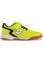 Buty młodzieżowe do piłki nożnej Lotto DASHER. Biała buty treningowe Lotto, bez wzorów, z gumy, bez zapięcia, na fitness i siłownię. Za 63.80 zł.