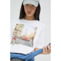 Only t-shirt bawełniany kolor biały. Białe t-shirty ONLY, bez wzorów, z bawełny, bez kołnierzyka, bez ramiączek. Za 89.99 zł.