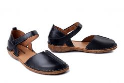 JOSEF SEIBEL 79542 476 100 Rosalie 42 schwarz, sandały damskie. Czarne sandały Josef Seibel, bez wzorów, ze skóry, bez obcasa, bez zapięcia. Za 263.42 zł.