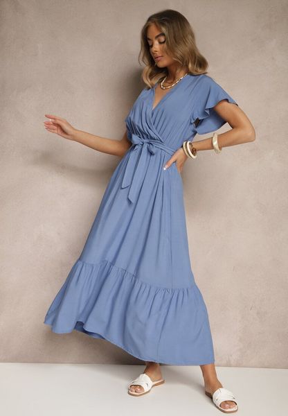Niebieska Kopertowa Sukienka z Wiskozy Ozdobiona Paskiem Savioneira. Niebieskie sukienki Renee, na co dzień, l, bez wzorów, z jeansu, eleganckie, bez kołnierzyka, bez ramiączek, maxi, kopertowe. Za 79.99 zł.