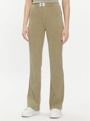 Calvin Klein Jeans Spodnie dresowe J20J223126 Zielony Regular Fit. Zielone spodnie dresowe Calvin Klein Jeans, bez wzorów, z bawełny. Za 239.99 zł.