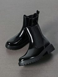 Sixth Sens Botki w kolorze czarnym rozmiar: 39. Czarne botki Sixth Sens, bez wzorów, ze skóry, bez obcasa, bez zapięcia. Za 152.99 zł.