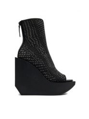 United Nude Botki Wa Fab Hi 1085001117 Czarny. Czarne botki United Nude, bez wzorów, z materiału, bez obcasa, na koturnie, bez zapięcia. Za 789.99 zł.