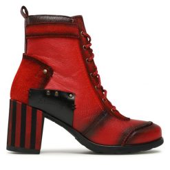 Botki Maciejka. Czerwone botki Maciejka, bez wzorów, bez obcasa, na słupku, bez zapięcia. Za 449.99 zł.