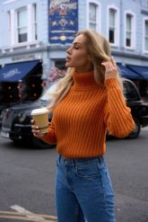 Sweter z Golfem o Prążkowanym Splocie - Pomarańczowy. Brązowe swetry MOE, l, bez wzorów, z materiału, bez ramiączek. Za 220.90 zł.