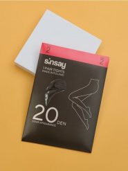 Rajstopy - czarny. Czarne rajstopy Sinsay, bez wzorów. Za 6.99 zł.