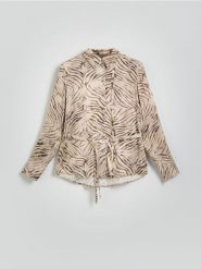 Wzorzysta koszula - wielobarwny. Koszule Reserved, l, bez wzorów, z tkaniny, bez kołnierzyka, bez ramiączek. W wyprzedaży za 119.99 zł.