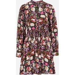 Sukienka z wiskozy Frilly. Sukienki Y.A.S., s, bez wzorów, z tkaniny, bez kołnierzyka, bez ramiączek, mini. Za 249.00 zł.