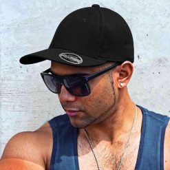 Czapka Bejsbolówka Unisex Kansas Headwear. Czerwone czapki z daszkiem RESULT, bez wzorów, z bawełny. Za 38.99 zł.