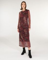 Tiulowa sukienka w liście. Czerwone sukienki Unisono, s, bez wzorów, z materiału, wizytowe, bez kołnierzyka, bez ramiączek, midi. Za 199.00 zł.