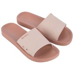 Klapki Ipanema Anat Classic Slide 83583 AS778 różowe. Czerwone klapki bez wzorów, z materiału, sportowe, bez obcasa, bez zapięcia. Za 162.98 zł.