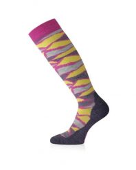Skarpety merino SLJ. Czerwone skarpetki LASTING, bez wzorów, z elastanu. Za 99.00 zł.
