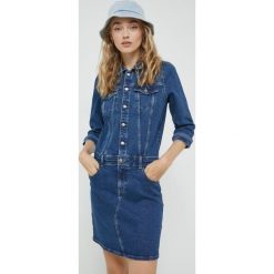 Only sukienka jeansowa mini prosta. Niebieskie sukienki ONLY, na co dzień, m, bez wzorów, z bawełny, bez kołnierzyka, bez ramiączek, mini, proste. W wyprzedaży za 144.99 zł.