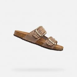 Sandały GEOX D BRIONIA R Brązowy. Czerwone sandały Geox, bez wzorów, z syntetyku, bez obcasa, bez zapięcia. Za 388.99 zł.