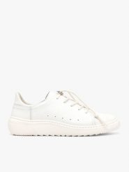 Białe półbuty sportowe skórzane. Białe buty sportowe lifestyle Ryłko, bez wzorów, ze skóry, klasyczne, z okrągłym noskiem, bez zapięcia. Za 449.99 zł.