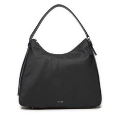 Torebka Calvin Klein. Czarne torebki klasyczne Calvin Klein, bez wzorów, z nylonu, klasyczne, bez dodatków. Za 349.99 zł.