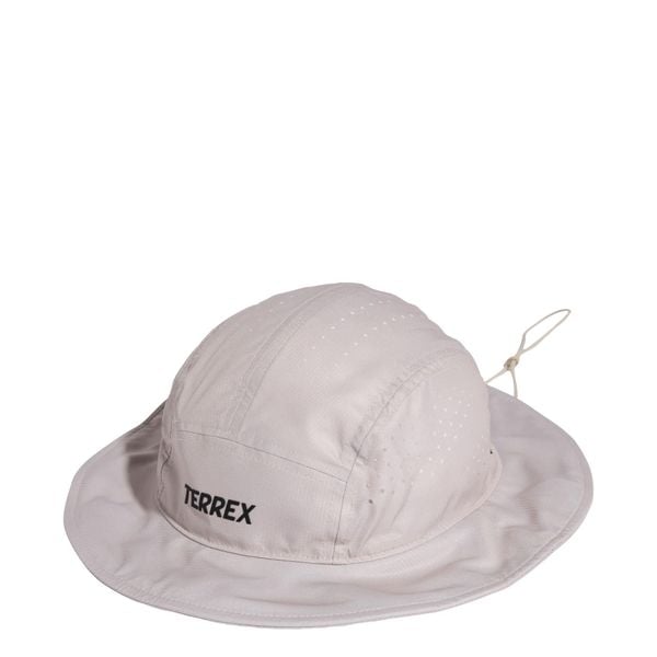 Kapelusz typu bucket Xperior Bucket. Brązowe kapelusze adidas, bez wzorów, z materiału. Za 199.00 zł.