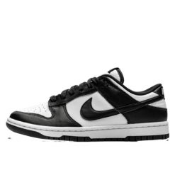 Buty do chodzenia dla dorosłych Nike Dunk Low White Black (Panda). Czarne buty treningowe Nike, bez wzorów, z koronki, bez zapięcia, do koszykówki. Za 795.00 zł.
